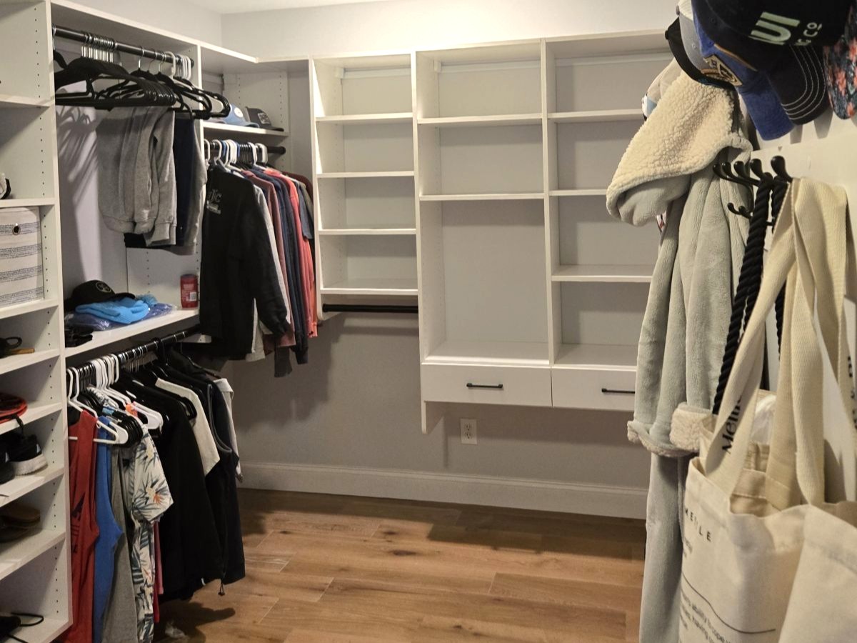 Ossipee, NH--Ossippee Lake-Walk-in Closet