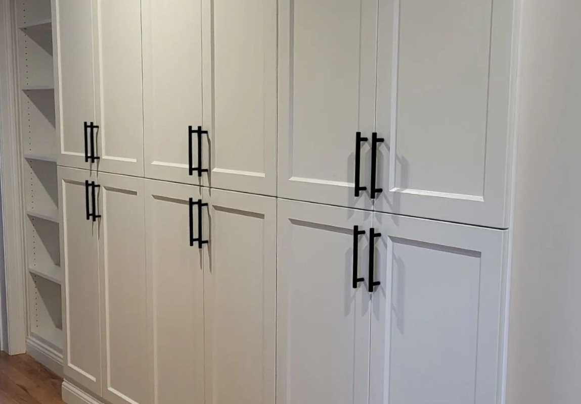 Meredith, NH--Wardrob Closet